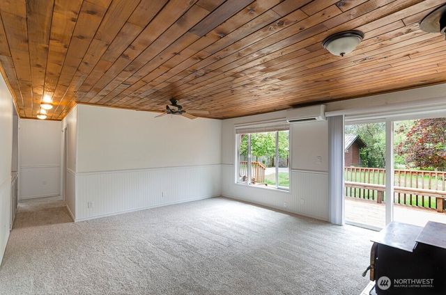 17631 Old Barn Road SE, Yelm, WA 98597