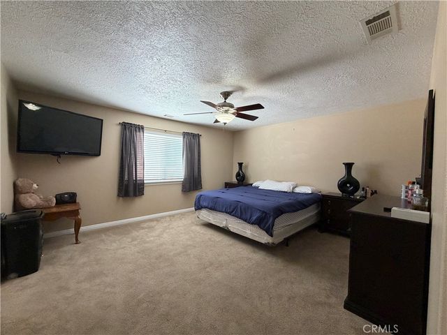 16307 Sholic, Victorville, CA 92395