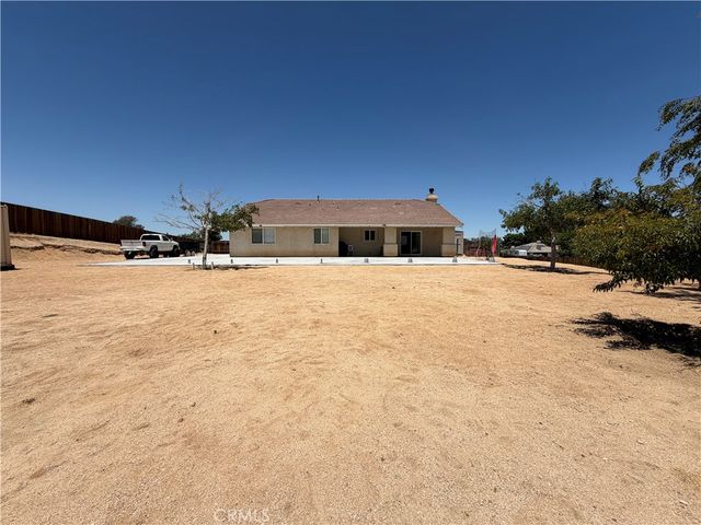 16307 Sholic, Victorville, CA 92395