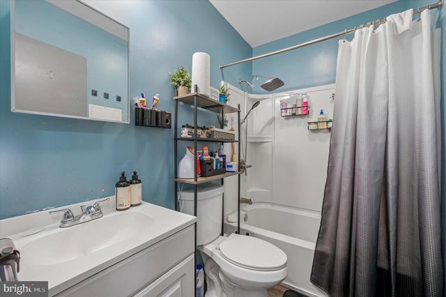 1507 W VENANGO ST, Philadelphia, PA 19140