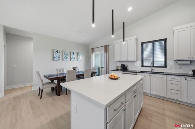 740 W Panorama Road, Lincoln, NE 68523