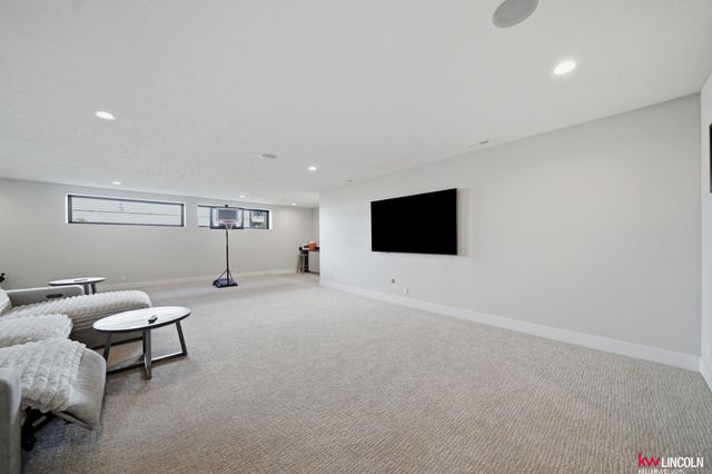 740 W Panorama Road, Lincoln, NE 68523