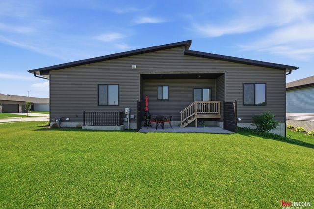 740 W Panorama Road, Lincoln, NE 68523