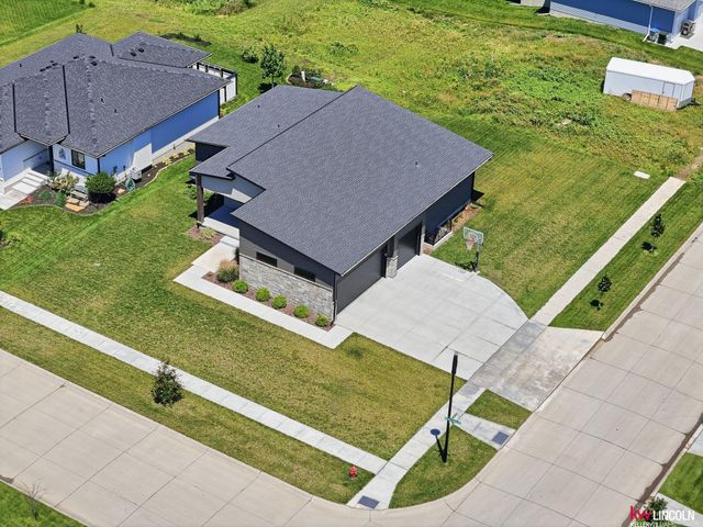 740 W Panorama Road, Lincoln, NE 68523