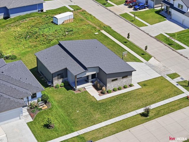 740 W Panorama Road, Lincoln, NE 68523