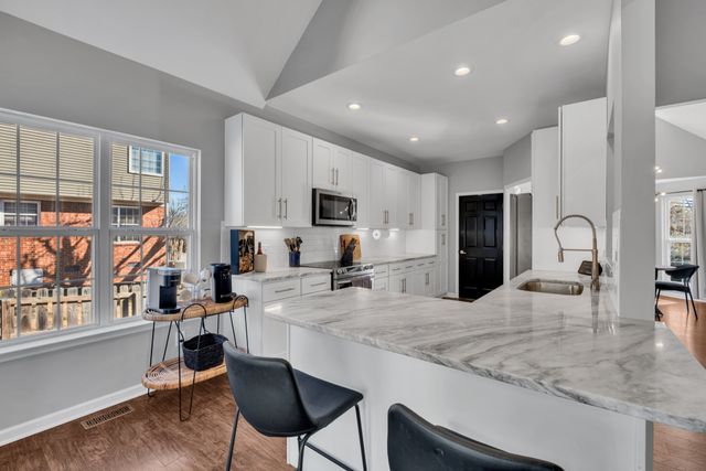 2015 Woods Run, Mount Juliet, TN 37122