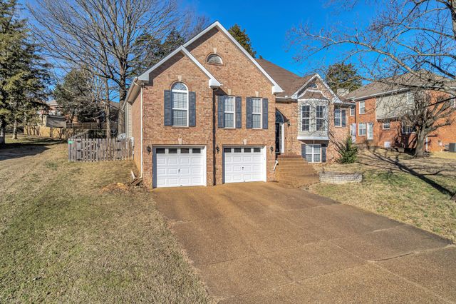 2015 Woods Run, Mount Juliet, TN 37122