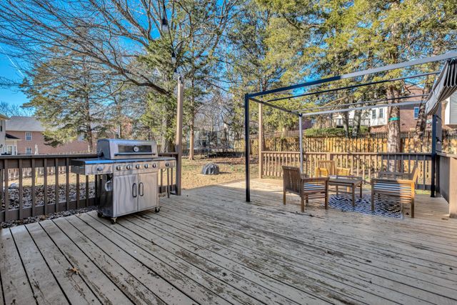 2015 Woods Run, Mount Juliet, TN 37122