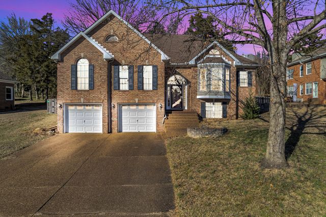 2015 Woods Run, Mount Juliet, TN 37122