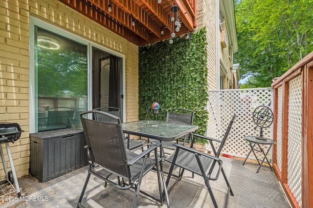 19 Lake Avenue, 6A, East Brunswick, NJ 08816