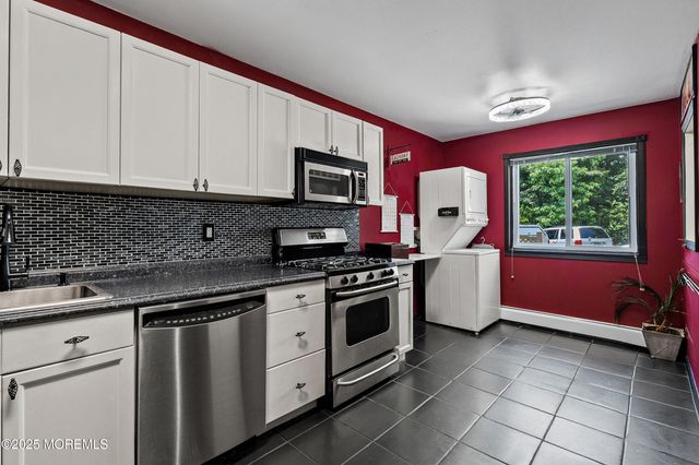 19 Lake Avenue, 6A, East Brunswick, NJ 08816