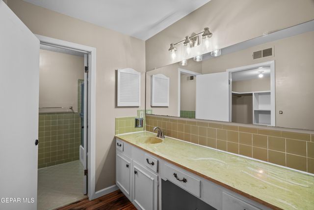 9002 RANCICH Street, El Paso, TX 79904