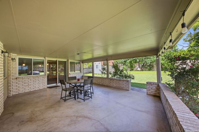 5606 Oolooteka, San Antonio, TX 78218