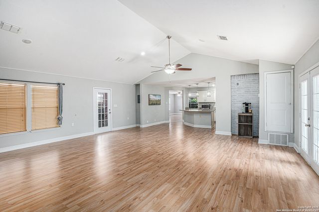 6322 Regency Mnr, San Antonio, TX 78249