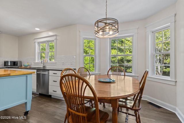 102 Shady Path, Swansboro, NC 28584