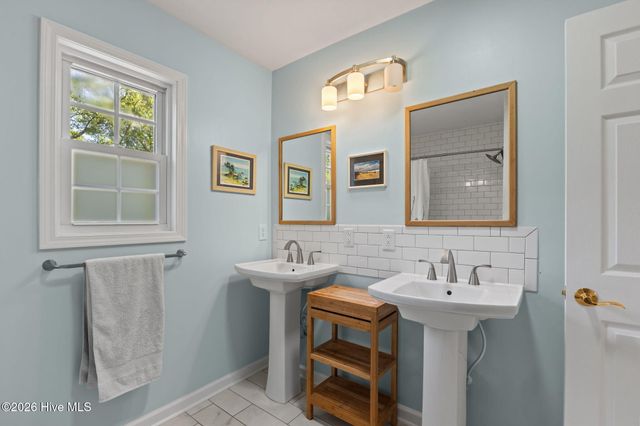 102 Shady Path, Swansboro, NC 28584