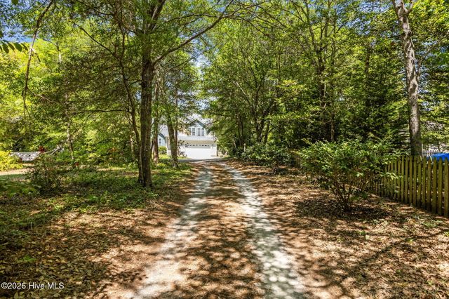 102 Shady Path, Swansboro, NC 28584