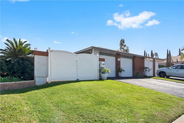 1233 Sunkist, Corona, CA 92882