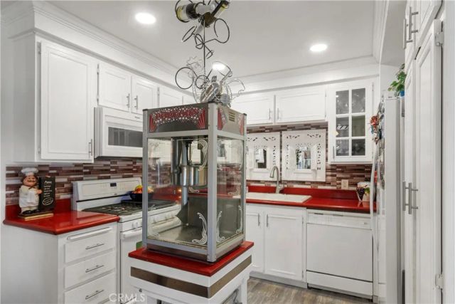 1233 Sunkist, Corona, CA 92882