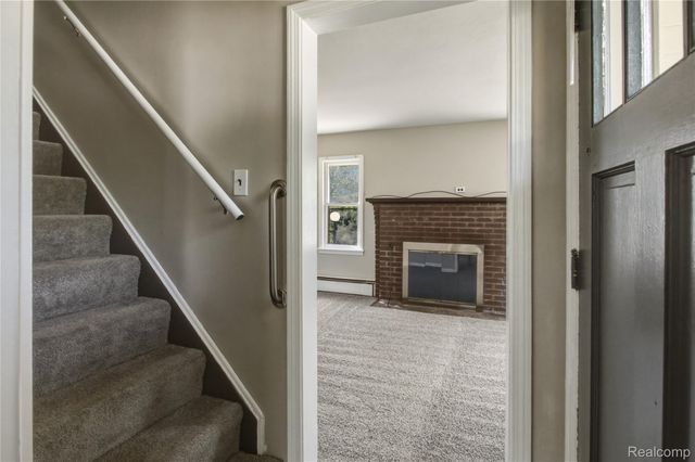 25433 McDonald Street, Dearborn Heights, MI 48125
