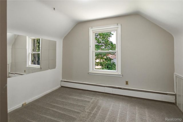 25433 McDonald Street, Dearborn Heights, MI 48125