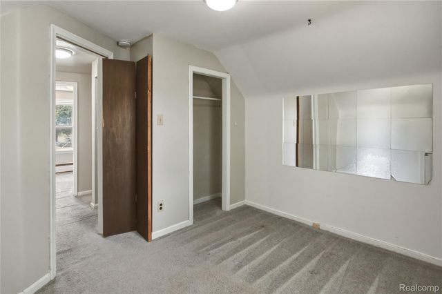 25433 McDonald Street, Dearborn Heights, MI 48125
