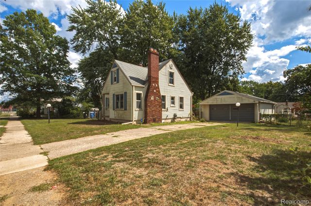 25433 McDonald Street, Dearborn Heights, MI 48125