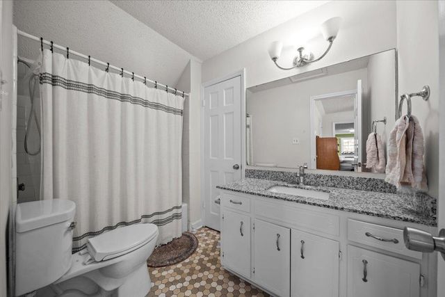 254 Heathwood Drive, Spartanburg, SC 29307