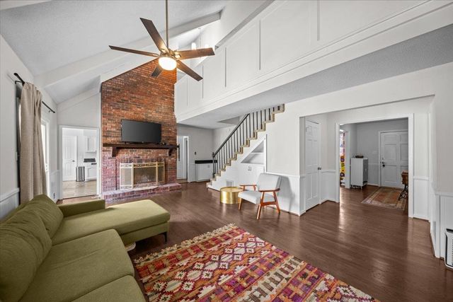 254 Heathwood Drive, Spartanburg, SC 29307