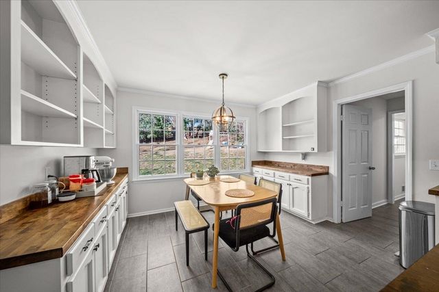 254 Heathwood Drive, Spartanburg, SC 29307