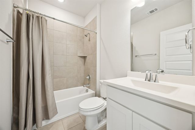 8841 Redding Street, North Richland Hills, TX 76180