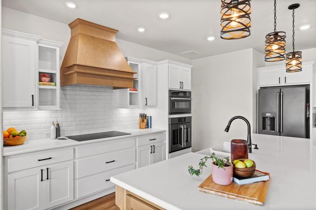 345 Morning Dew DR, Round Mountain, TX 78663