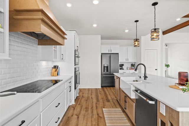 345 Morning Dew DR, Round Mountain, TX 78663