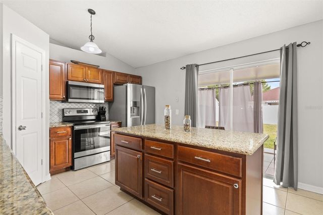 638 BASINGSTOKE COURT, Kissimmee, FL 34758