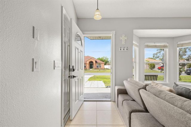 638 BASINGSTOKE COURT, Kissimmee, FL 34758