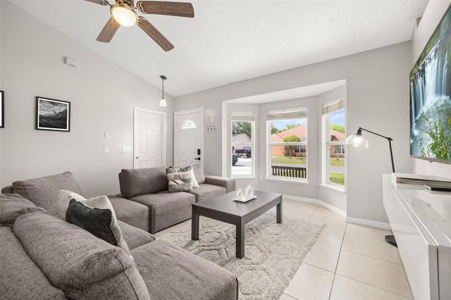 638 BASINGSTOKE COURT, Kissimmee, FL 34758