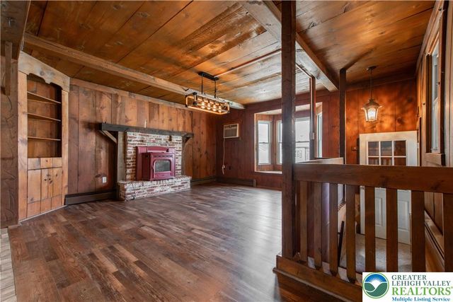 2233 Front Street, Wilson Boro, PA 18042
