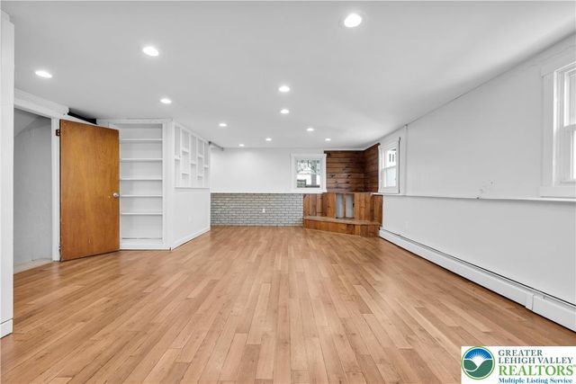 2233 Front Street, Wilson Boro, PA 18042