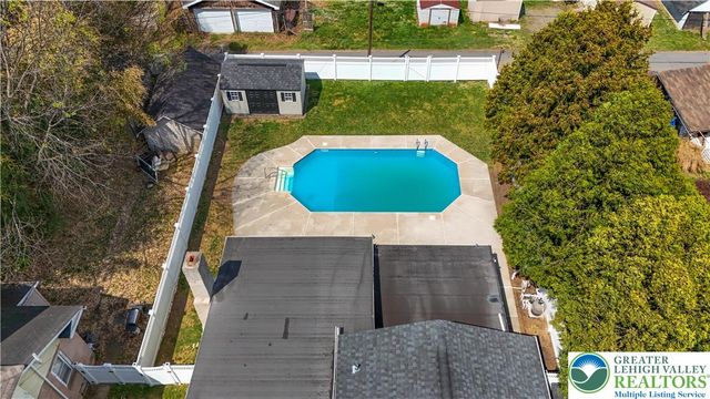 2233 Front Street, Wilson Boro, PA 18042
