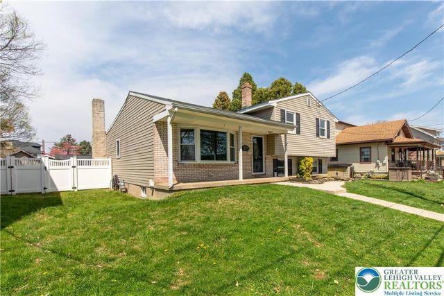 2233 Front Street, Wilson Boro, PA 18042