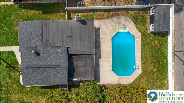 2233 Front Street, Wilson Boro, PA 18042