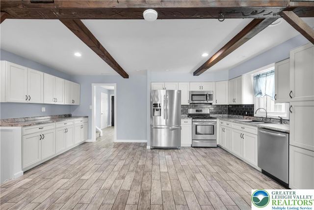 2233 Front Street, Wilson Boro, PA 18042