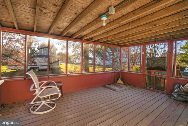 5186 COLEYS LN, Chincoteague Island, VA 23336