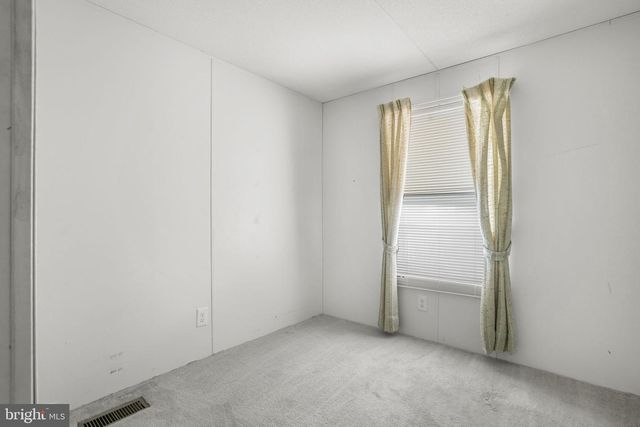 5186 COLEYS LN, Chincoteague Island, VA 23336