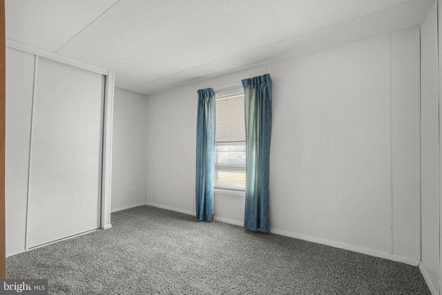 5186 COLEYS LN, Chincoteague Island, VA 23336