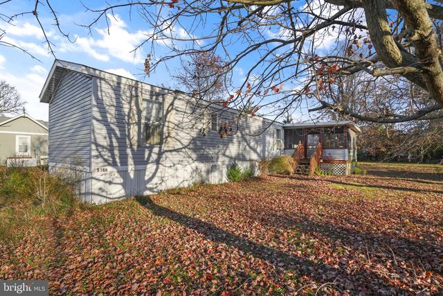 5186 COLEYS LN, Chincoteague Island, VA 23336