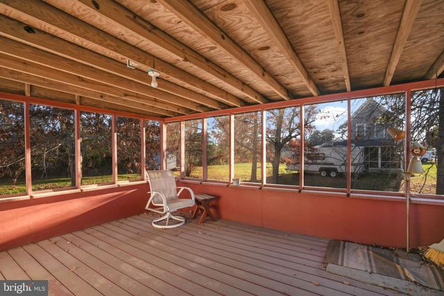 5186 COLEYS LN, Chincoteague Island, VA 23336