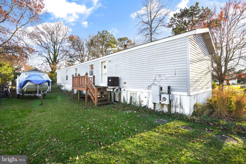 5186 COLEYS LN, Chincoteague Island, VA 23336