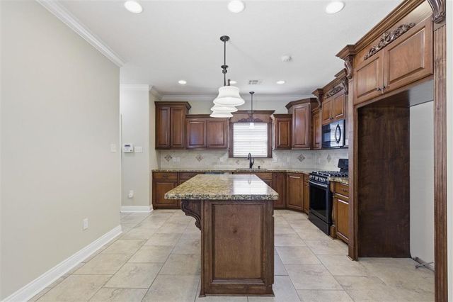 700 Janice Drive, Sulphur, LA 70663