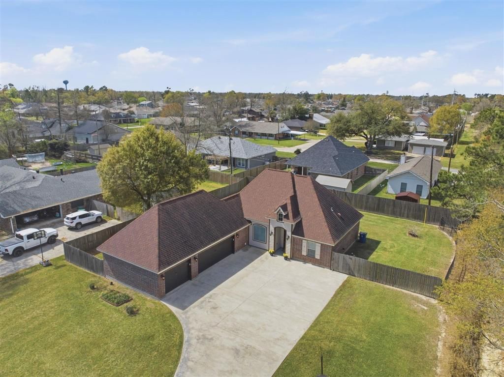 700 Janice Drive, Sulphur, LA 70663